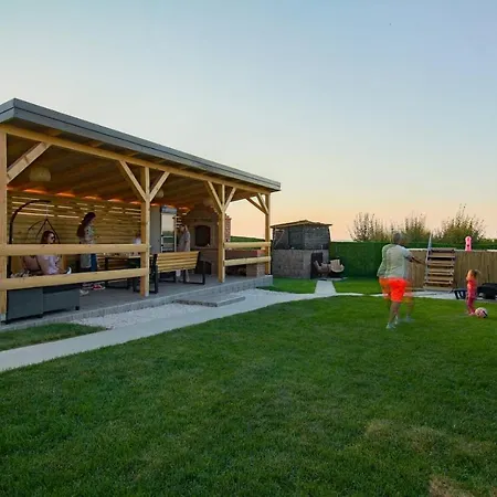 Piece Of Heaven 別荘 Šabac